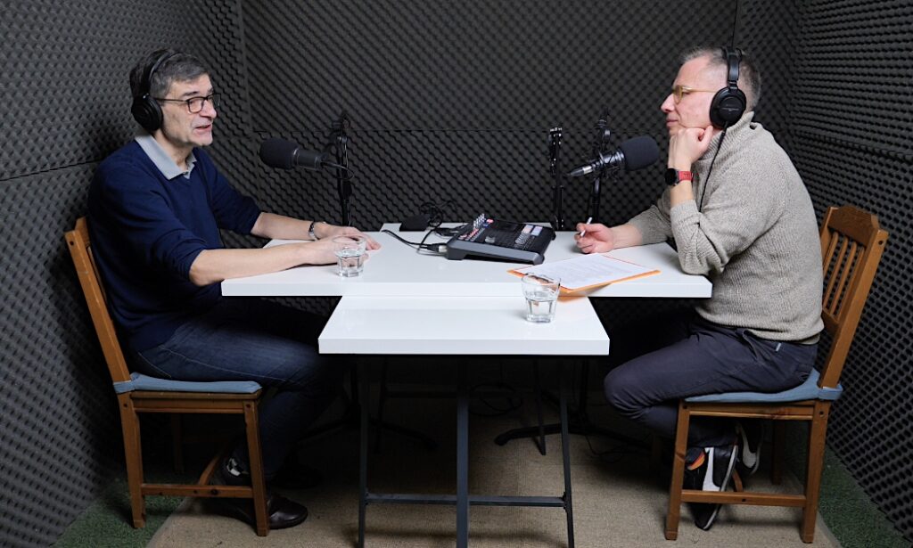 <b>// Piotr Gąsiorowski // </b><br><br> 